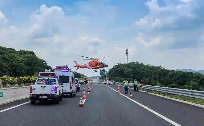 华州区高速公路汽车救援案例