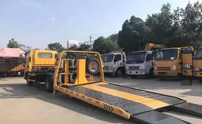 华州区汽车中途维修案例